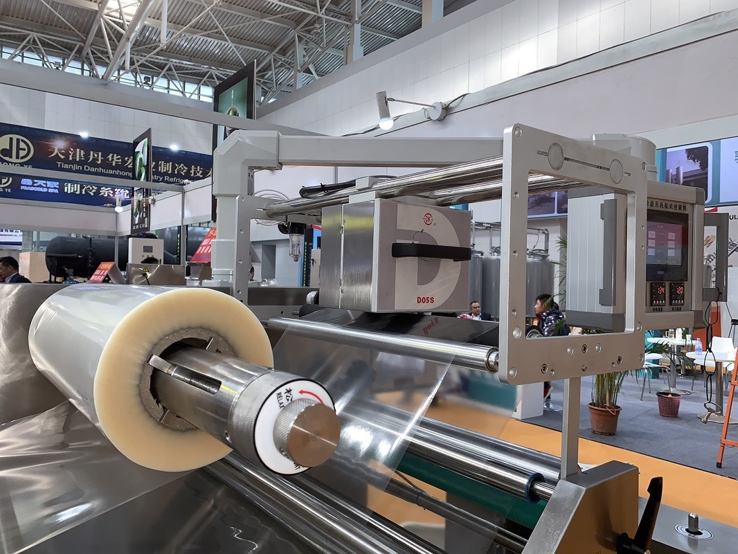 DIKAI D05S Overprinter de transferência térmica de 53 mm com fonte de alimentação AC100-240V Fornecimento de ar de 6 bar e máquina de codificação inteligente de área de impressão de 53x70 mm