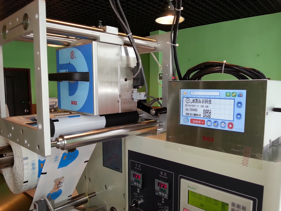 DIKAI D03S Overprinter de transferência térmica com cabeça de impressão de 32 mm para impressão de código QR e código de barras em fábricas